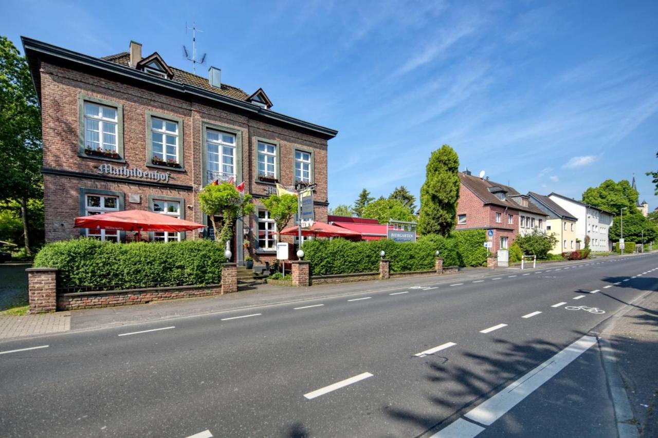 Hotel Restaurant Mathildenhof พุลไฮม์ ภายนอก รูปภาพ
